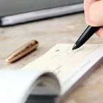 بانک مرکزی قانون عوض کرد ؛ کاسبان و دارندگان دسته چک حتماً بخوانند