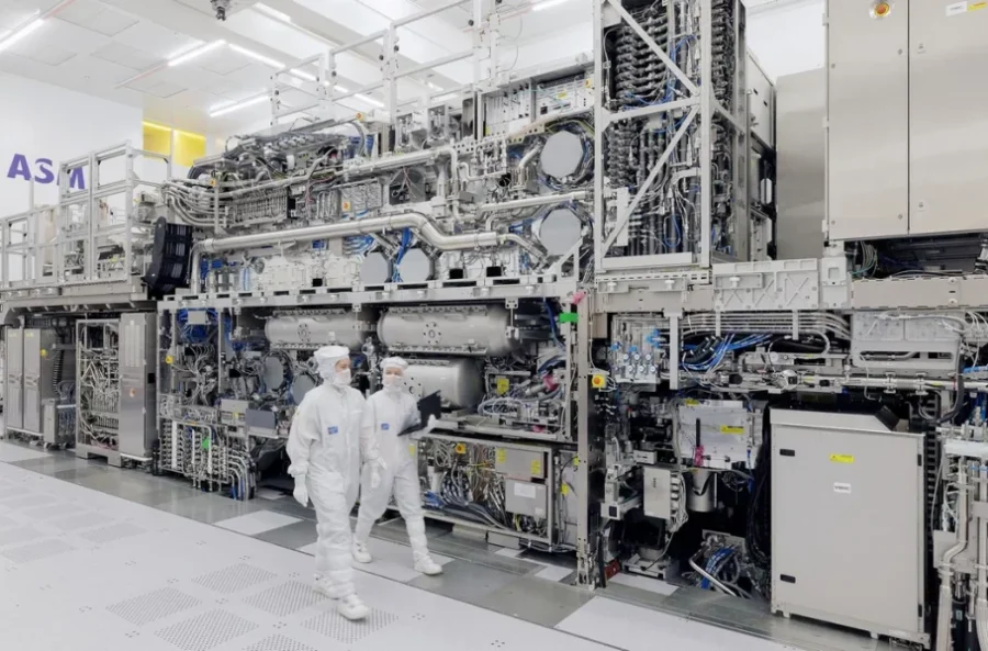 دانشمندان چینی با کمک مهندسان سابق ASML یک دستگاه لیتوگرافی پیشرفته توسعه داده‌اند