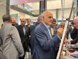 رونمایی از ۷ محصول دانش بنیان همزمان با هفته پژوهش در ارومیه