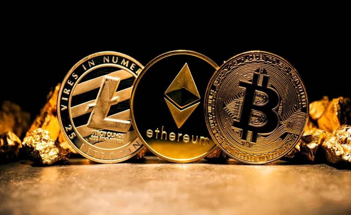 قیمت تمامی ارز‌های دیجیتال امروز دوشنبه ۱۰ آذر ۱۴۰۴ / بیت‌کوین کاهش یافت