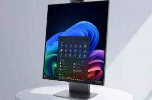 آل این وان متفاوت لنوو معرفی شد؛ ThinkCentre X Aura Edition نمایشگر عمودی دارد