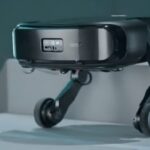 جاروبرقی رباتیک Roborock Saros 10R از پله‌ها بالا می‌رود!