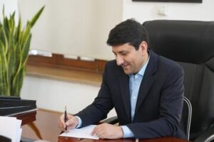 وزیر ارتباطات: محدودیت اینترنت حکم قانون بود