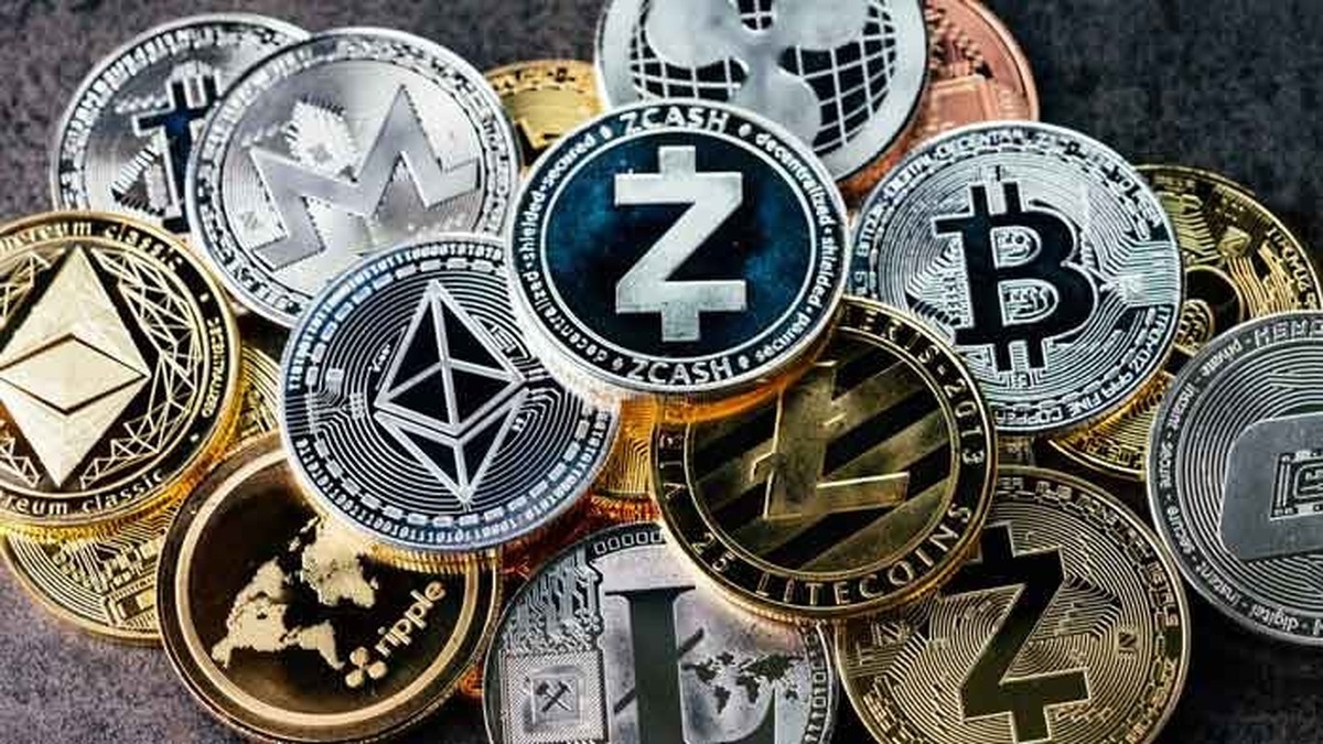 بازار ارزهای دیجیتال در چهارشنبه ۶ اسفند ۱۴۰۴ / بیت‌کوین و اتریوم پیشتاز بازار شدند