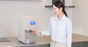 دستگاه سامسونگ Bespoke AI Ice Purifier روزانه 8 کیلوگرم یخ تولید می‌کند