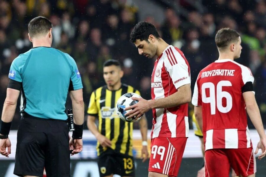 شوک در دربی آتن / طارمی قهرمان لحظه‌ها شد