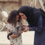 قصه شاعرانه جنگ در «سرزمین فرشته‌ها»؛ لبخند کودکان دلیل زندگی است