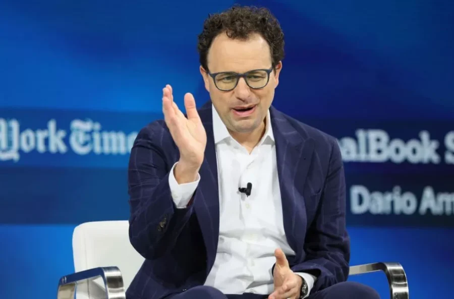 مدیرعامل آنتروپیک: هوش مصنوعی می‌تواند ۶ تا ۱۲ ماه دیگر جایگزین برنامه‌‌نویسان شود
