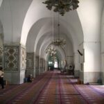 کشف بقایای معبد ۲ هزار ساله در یک مسجد