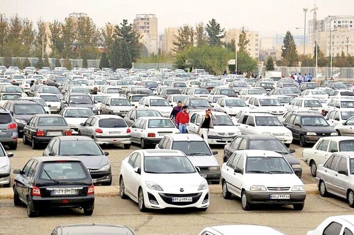 بازار خودرو مسیر توقف معاملات و قیمت ها را دنبال می کند