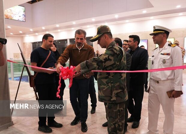 نمایشگاه کاریکاتور «خبرنامه جنگی» در بجنورد افتتاح شد