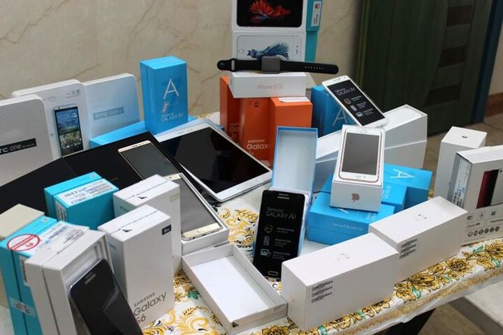 کاهش ۲۵ درصدی واردات تجاری تلفن همراه در سال گذشته