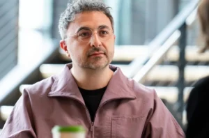انتقاد مصطفی سلیمان از آنتروپیک: القای حس خودآگاهی به مدل Claude خطرناک است